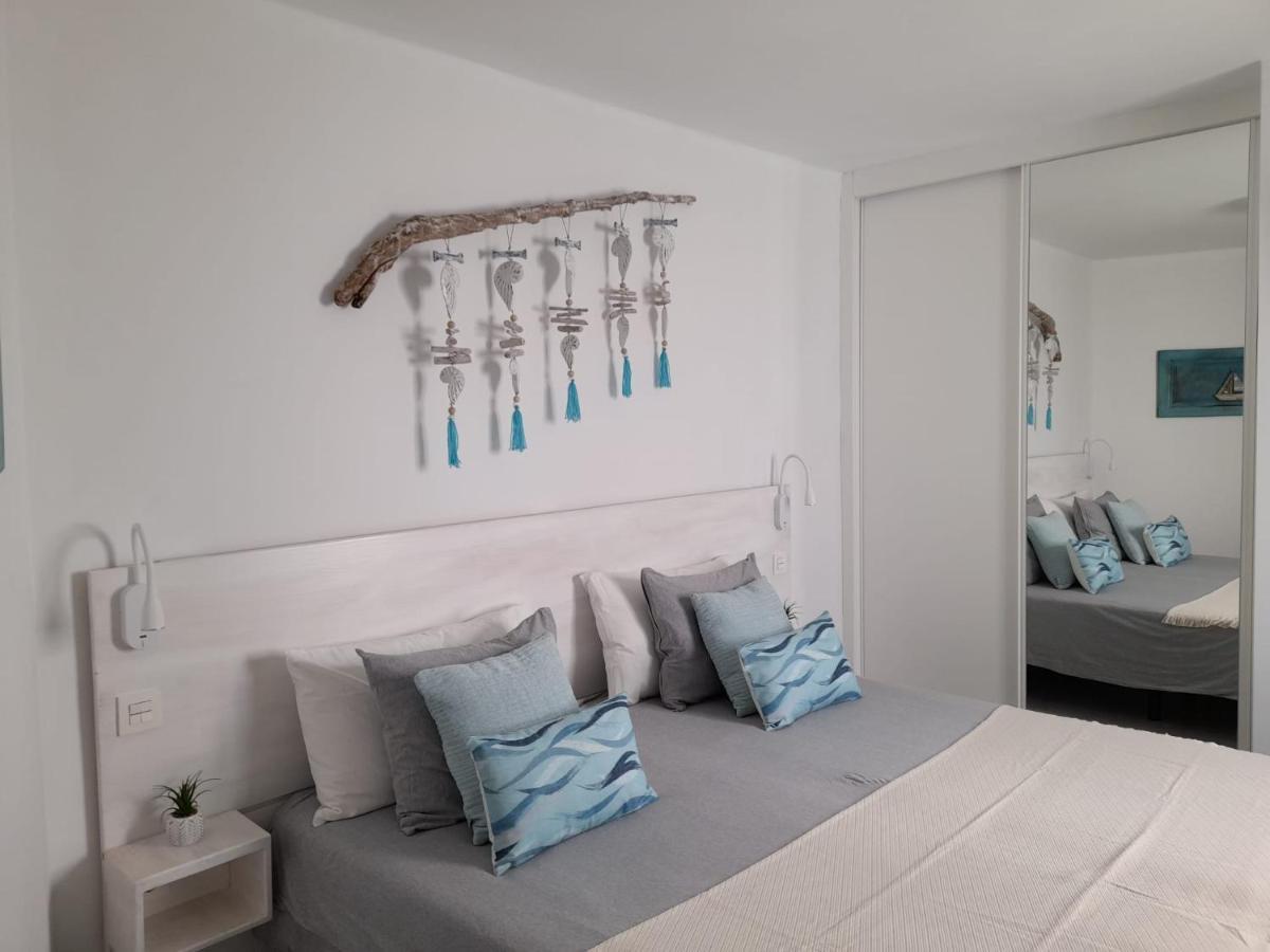 La Palmera - 2 Bedroom - Playa Roca Sea Front Access - Pool View - Free Ac - Wifi Apartamento Costa Teguise