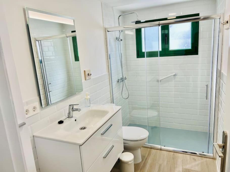 Frontsea House Apartment Famara