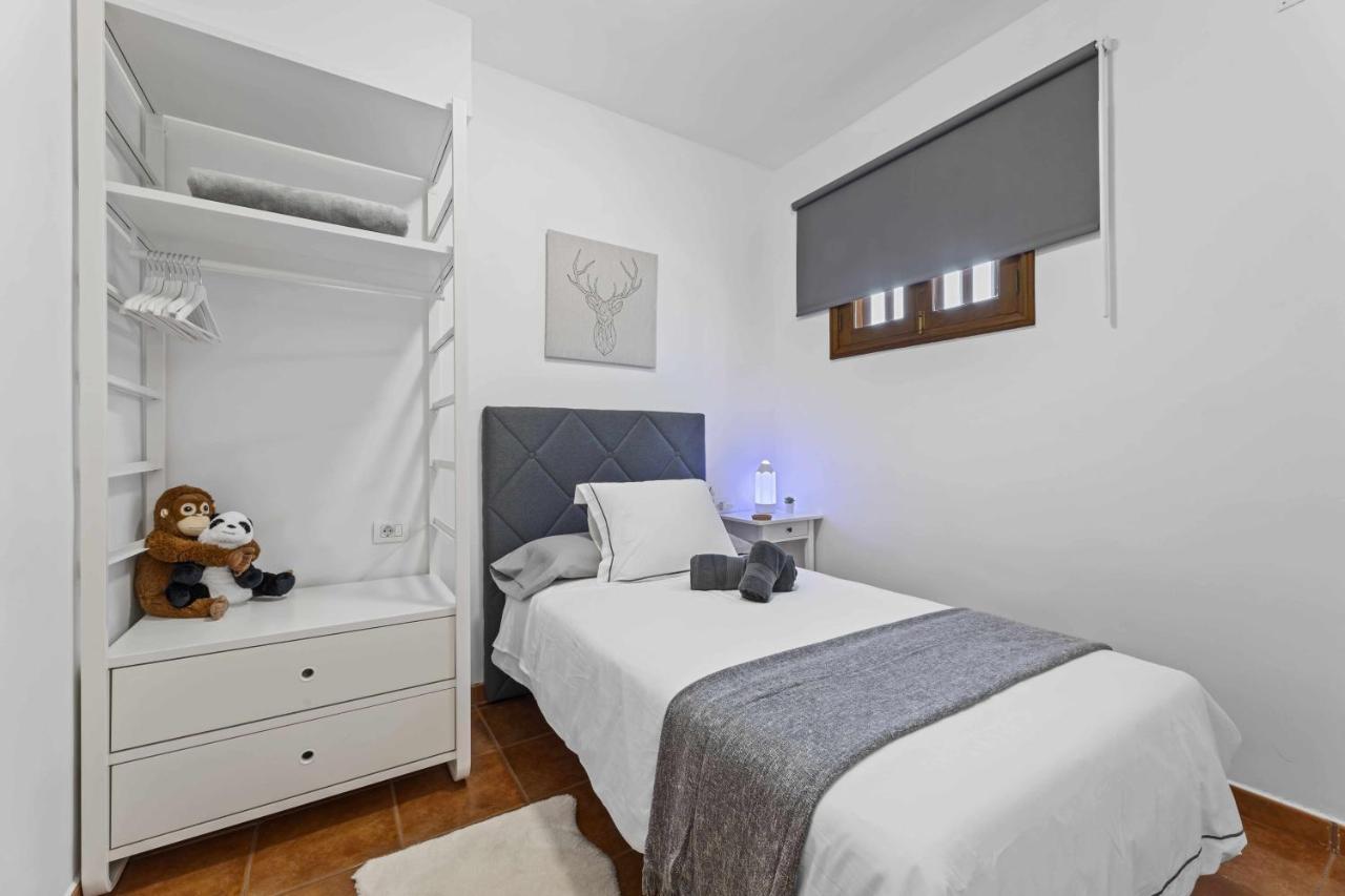 Holyhome Mills 1113 Habitación en casa particular Costa Teguise