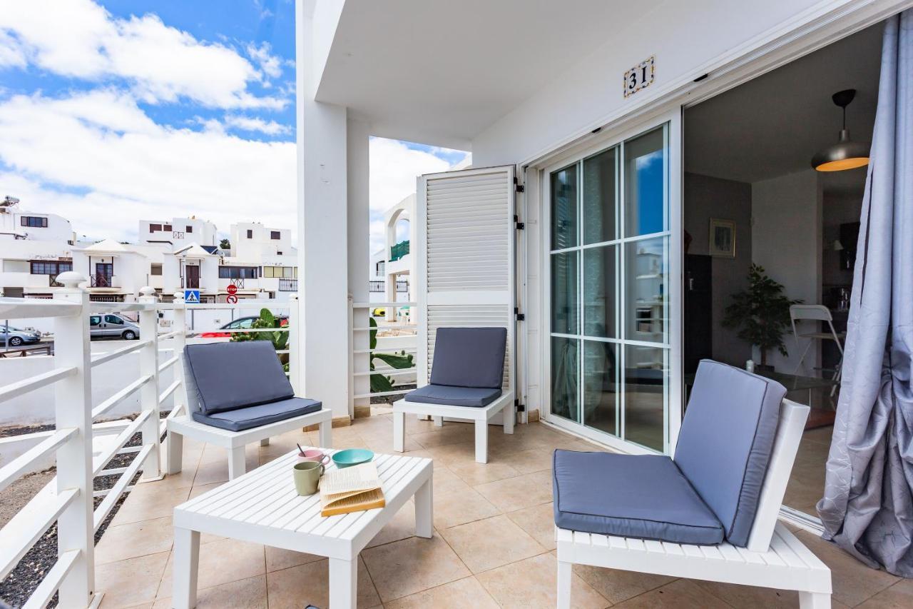 Bright 5 Minutes Walking From The Beach Tias