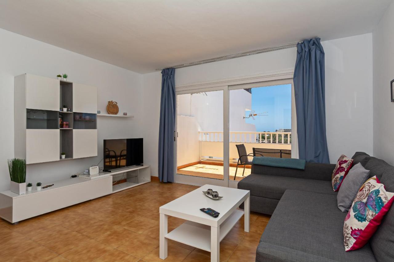 Casa Ayram - Private Terrace - Pool - 10 Min Walk Costa Teguise
