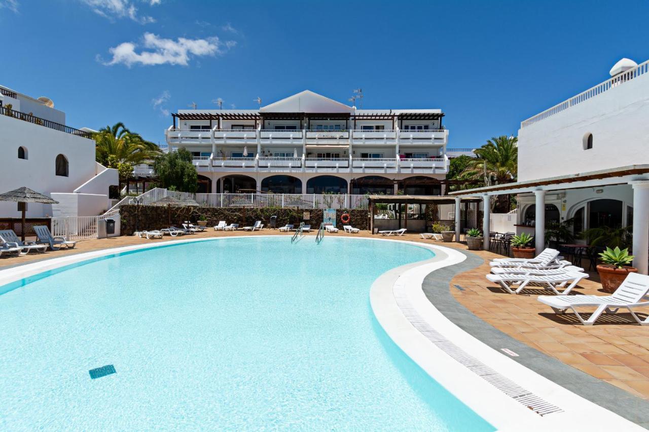 Casa Ayram - Private Terrace - Pool - 10 Min Walk Costa Teguise