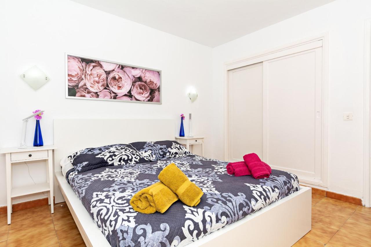 Casa Ayram - Private Terrace - Pool - 10 Min Walk Apartment *