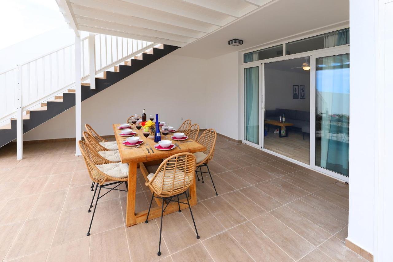 Bella, Modern 4 Bed Playa Blanca (Lanzarote)
