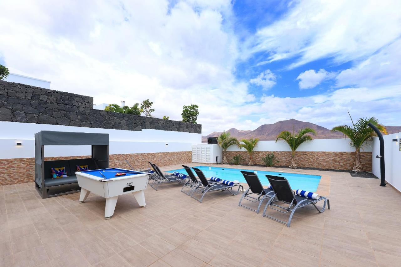 Bella, Modern 4 Bed *