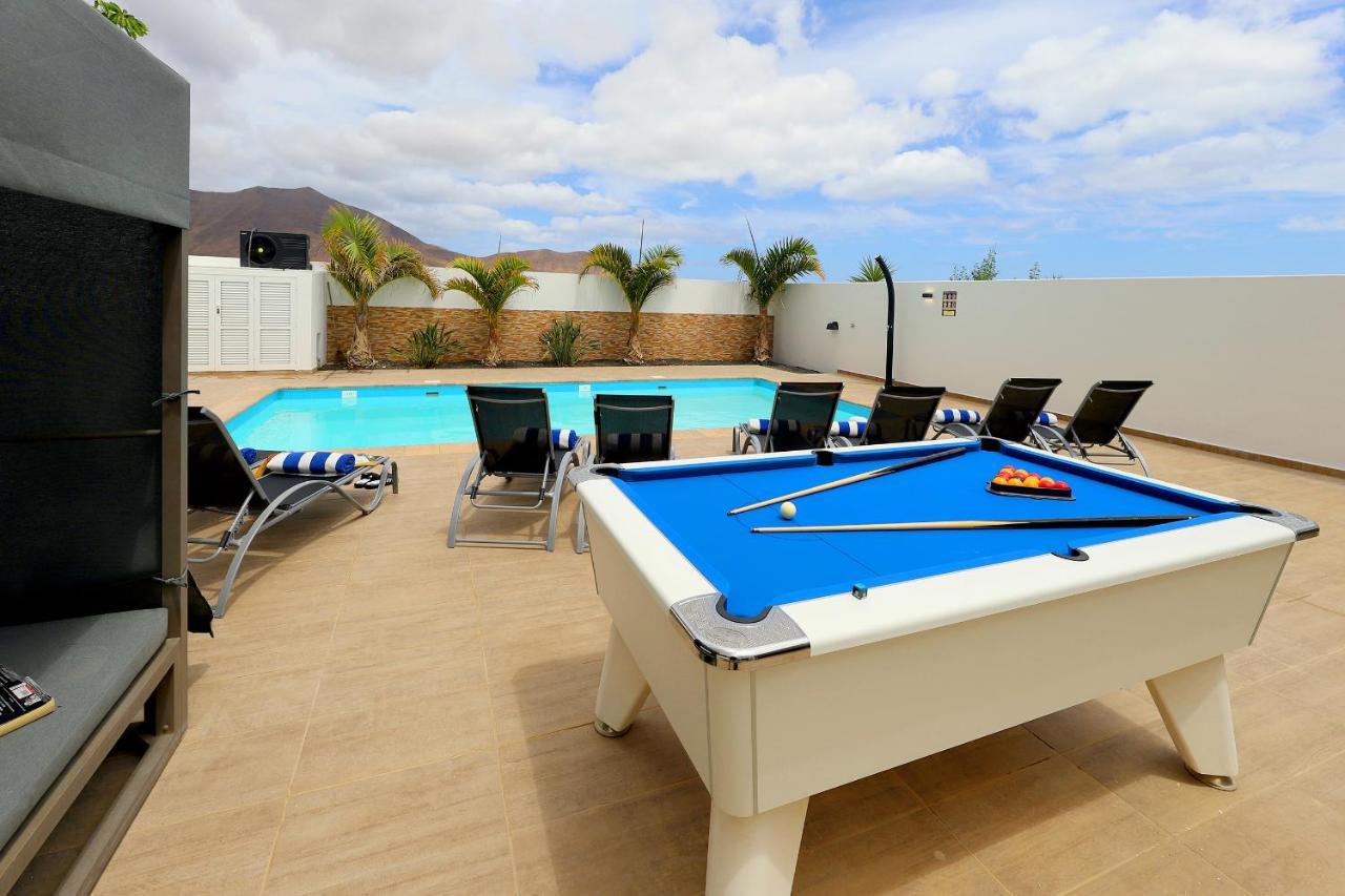 Bella, Modern 4 Bed