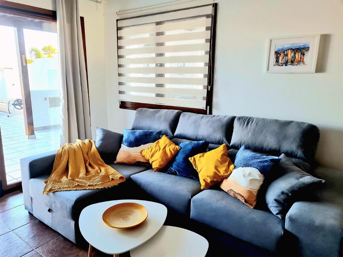 Nitho - Heated Pool, Panoramic View, Privacy