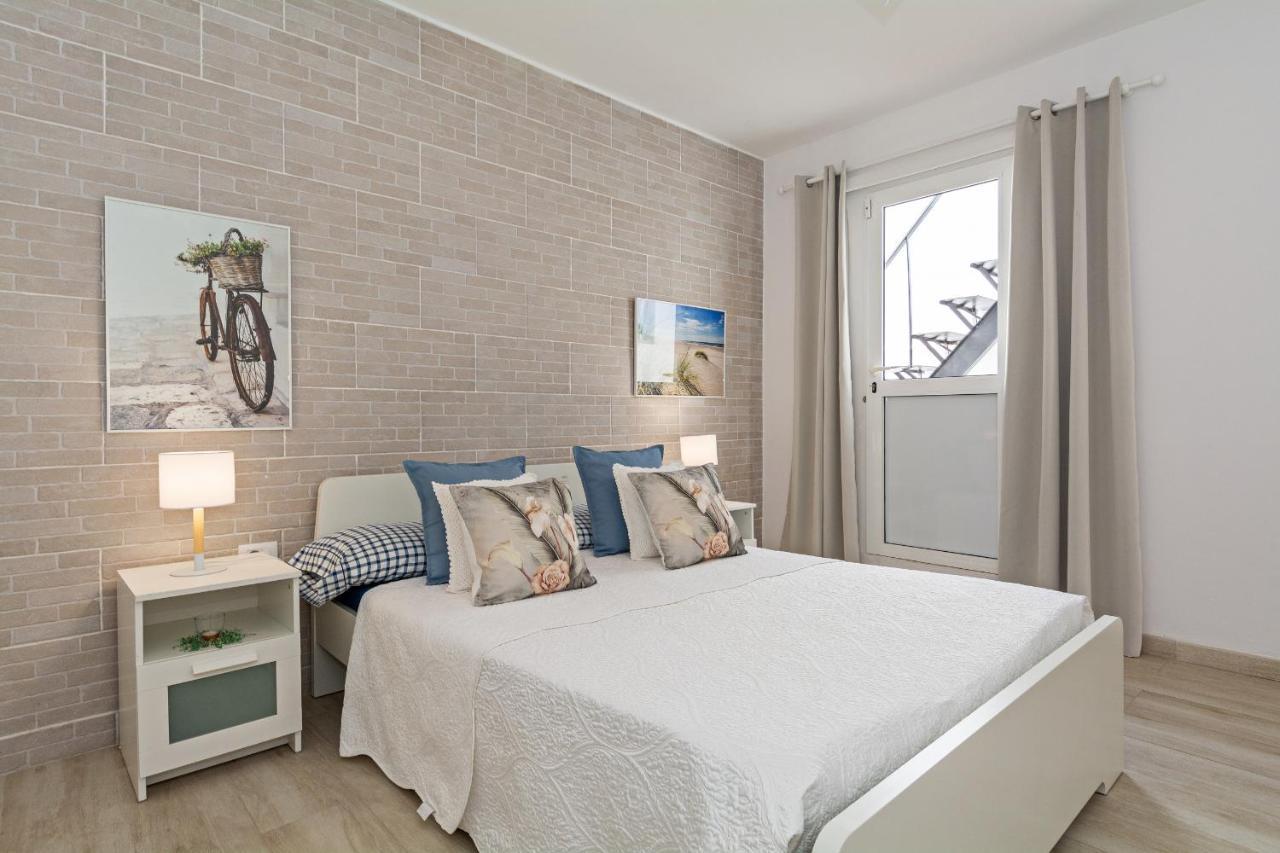 Сasa de vacaciones 2br Terrace - 10 Min Walk To The