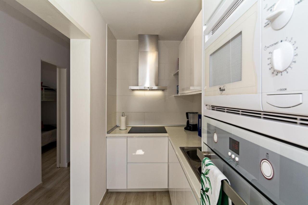 2br Terrace - 10 Min Walk To The