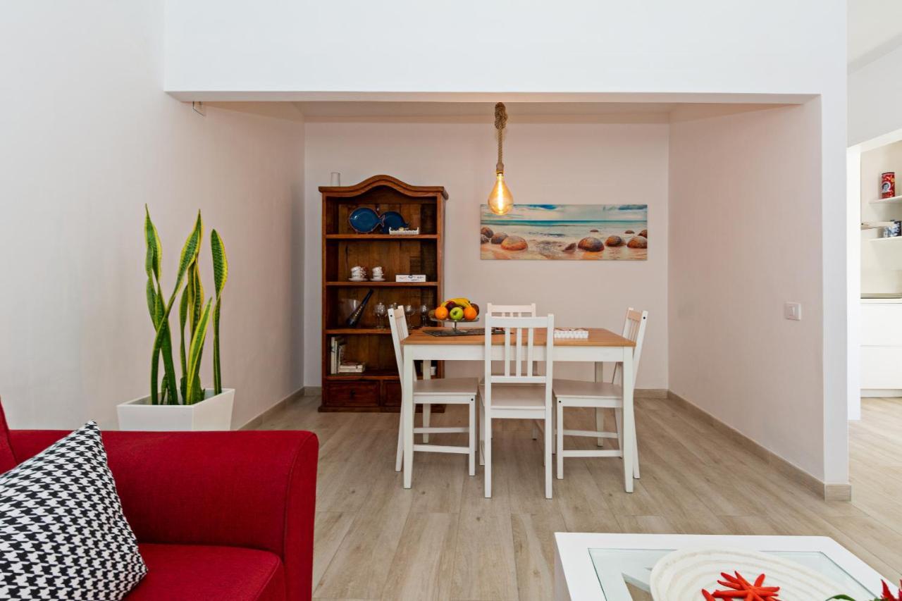Сasa de vacaciones 2br Terrace - 10 Min Walk To The *