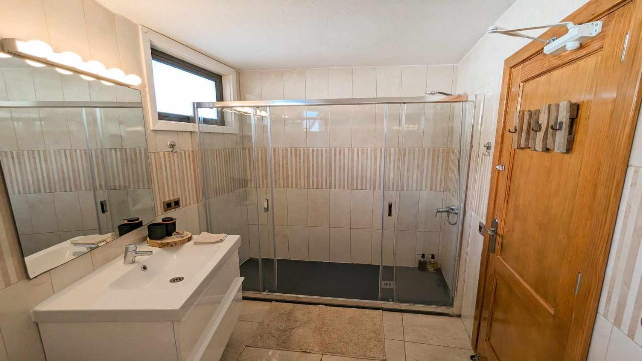 Allende Con Piscina Privada Y Ac Famara