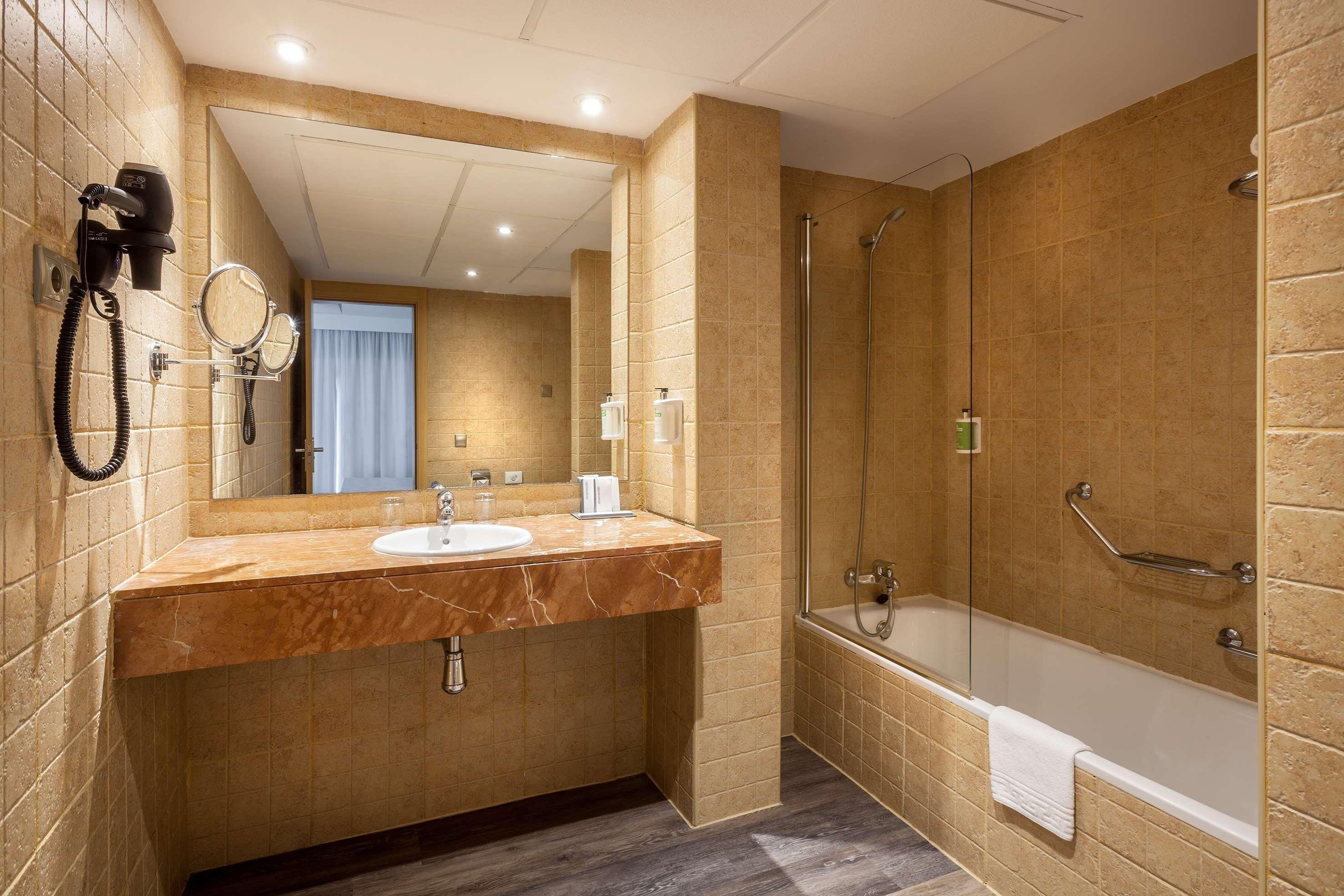 Sol Lanzarote Hotel 4*