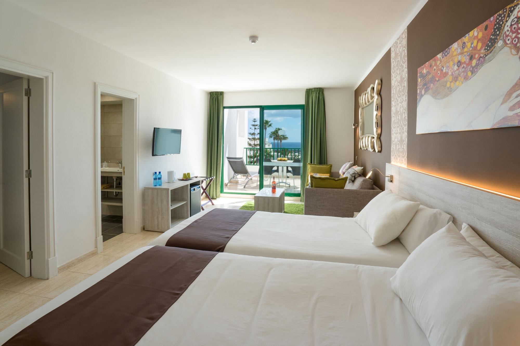 Apartahotel Galeon Playa 3*