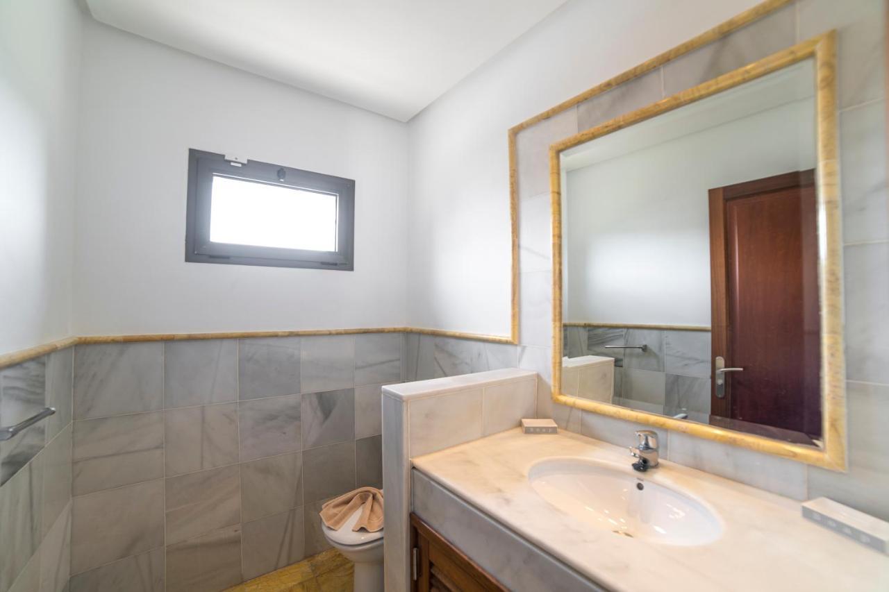 Babel - First Line Seafront House Playa Blanca (Lanzarote)
