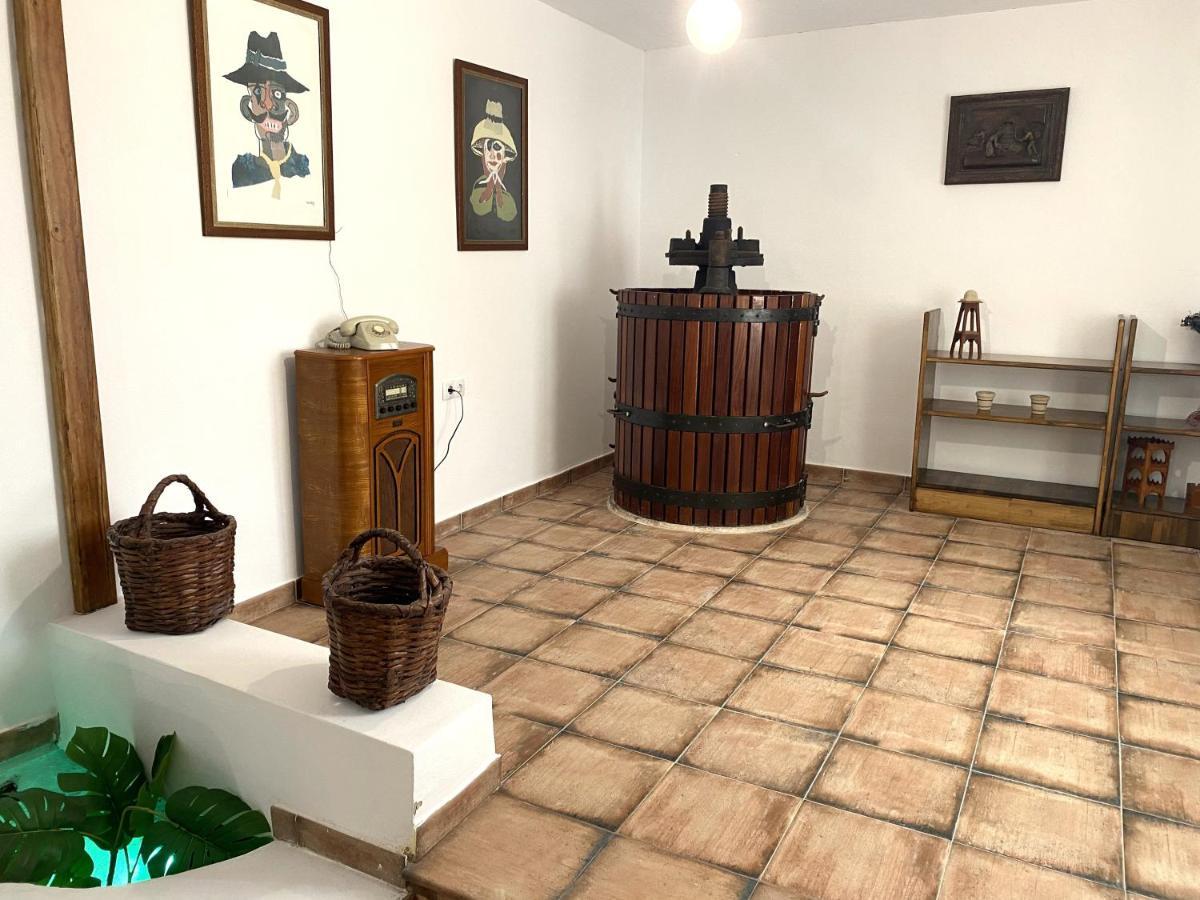 Casa Del Amigo Carmelo Country house *