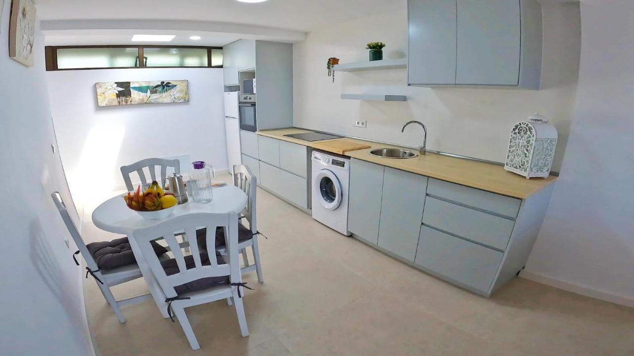 Tierra, Primera Linea Mar Apartment Playa Honda (Lanzarote)