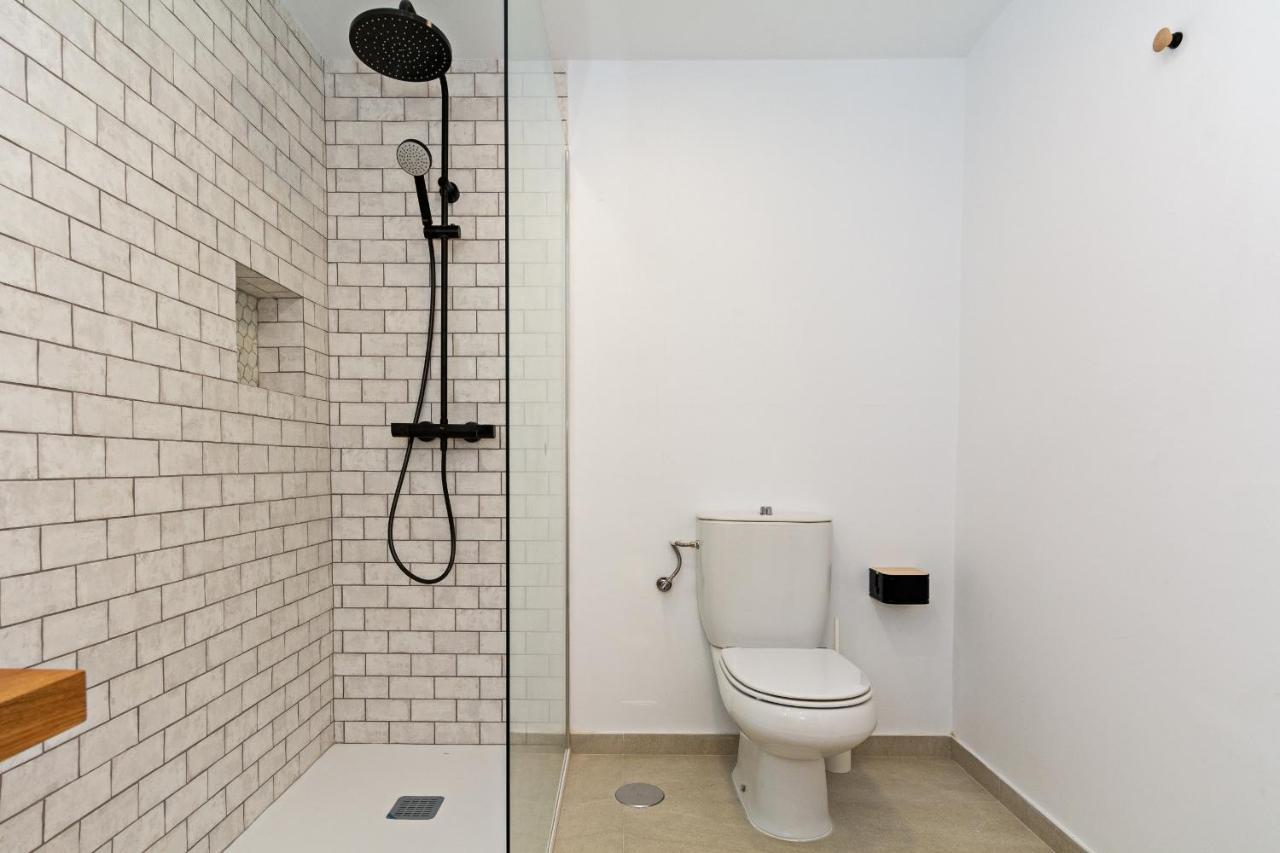 Luxury Views 2br House - Private Parking *