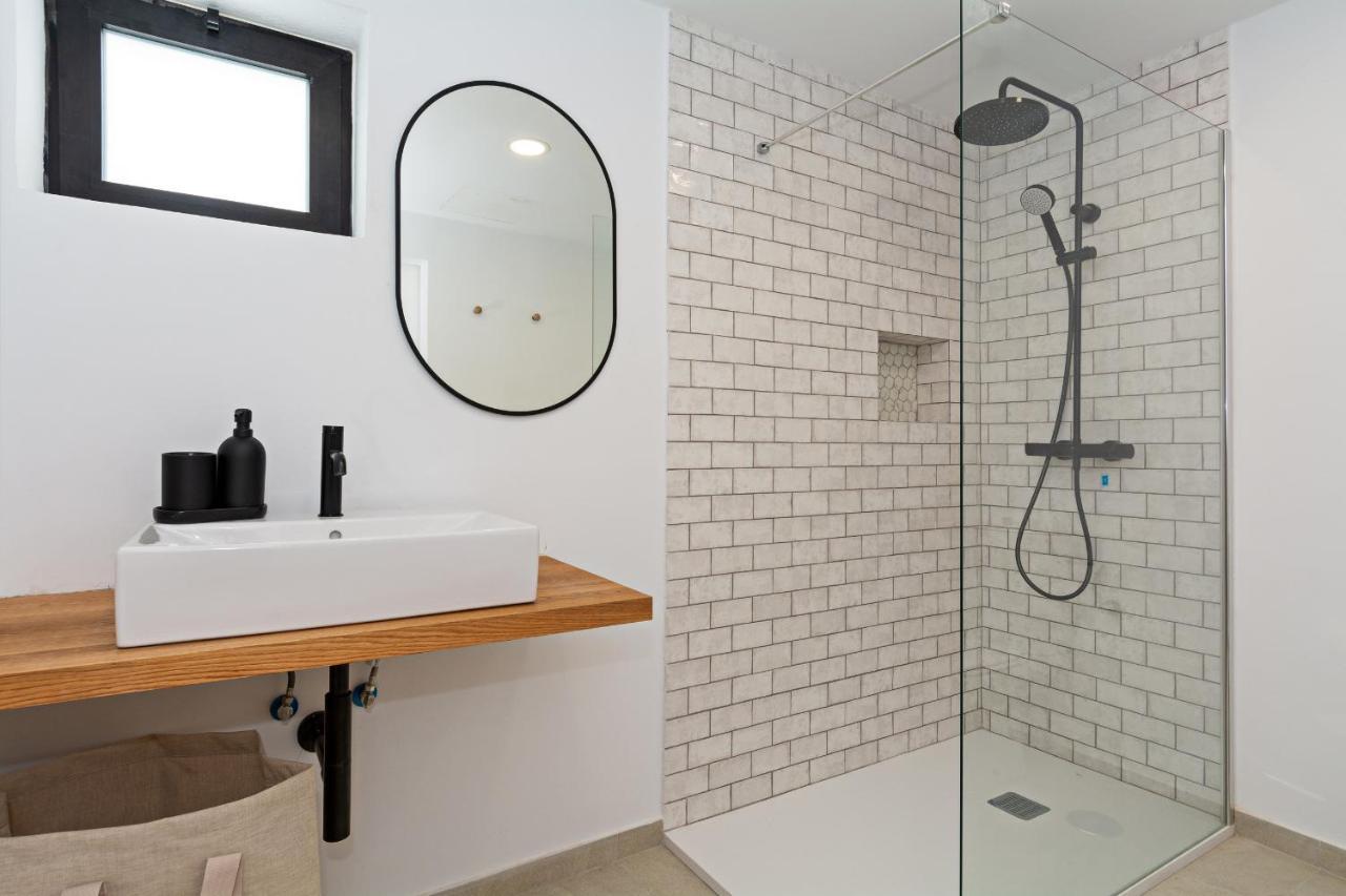 Luxury Views 2br House - Private Parking