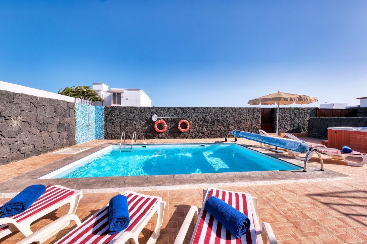 Villa Aurelia-pool, Jacuzzi And Solarium