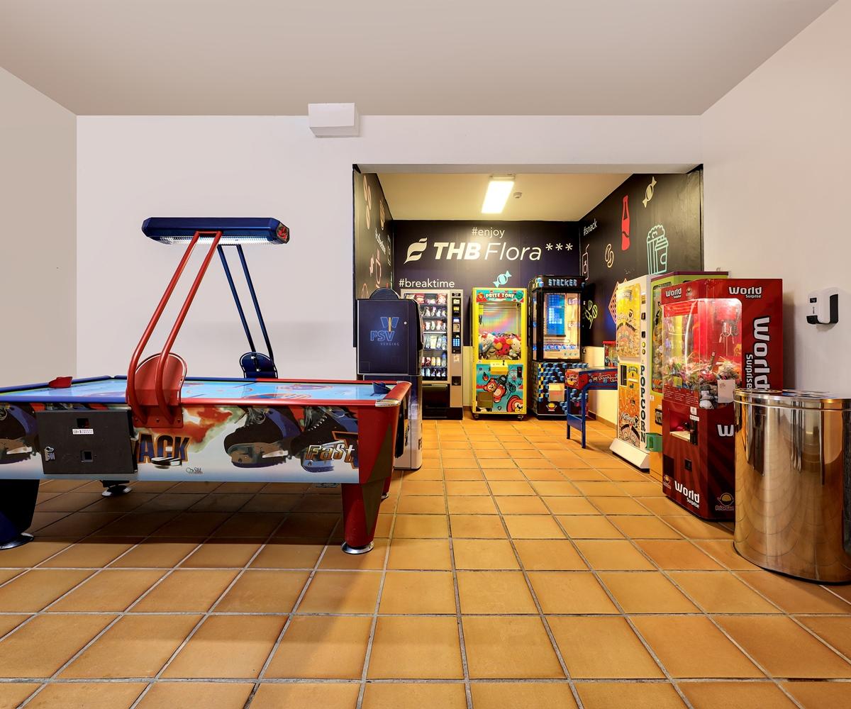 Thb Flora Hotel 3*