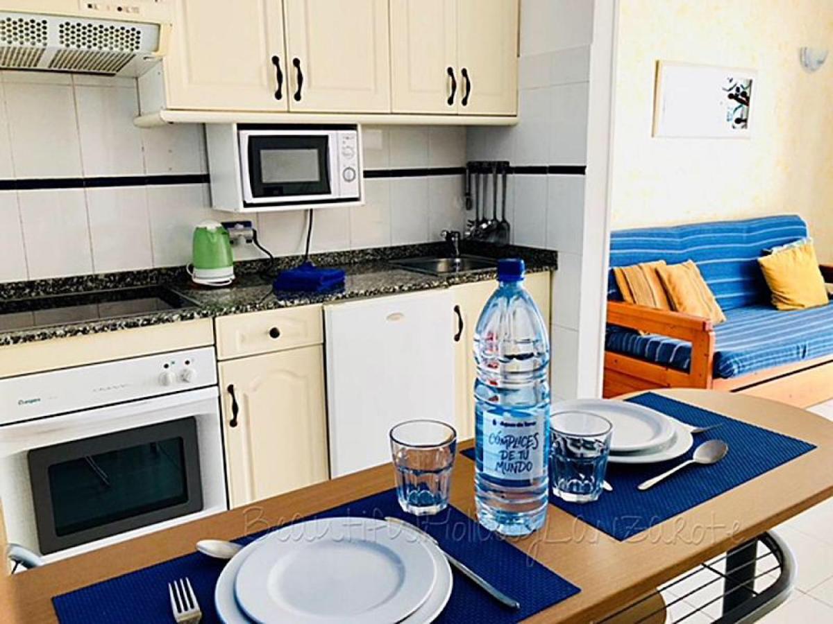 Bellisima 200m From The Ocean With Pool, Wifi Sat-tv Apartment *