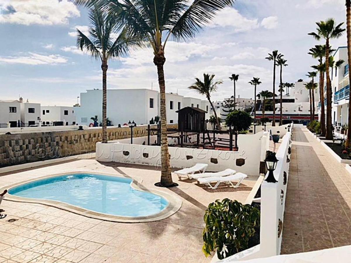 Bellisima 200m From The Ocean With Pool, Wifi Sat-tv Apartment