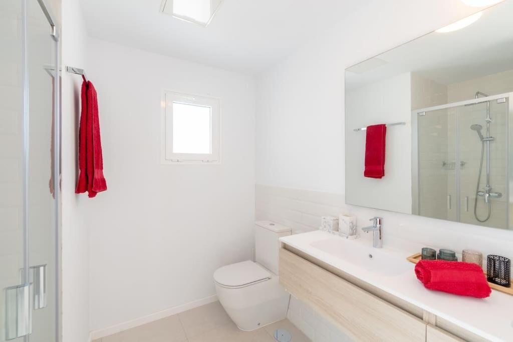 Casa Lolalo - Modern With Pool, 15min Walk To Marina Rubicon Holiday home *