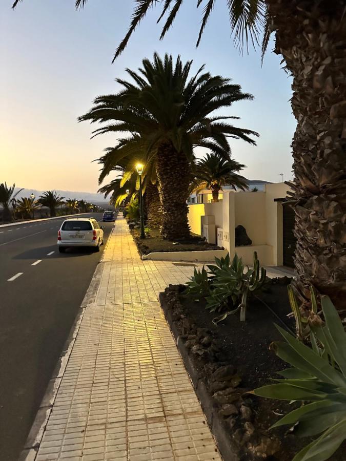 Apartment Luxury Canarian With Large Pool In Costa Teguise *