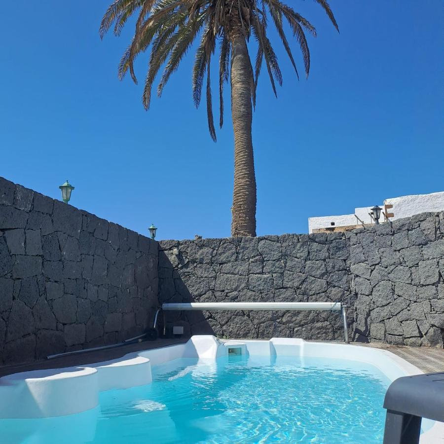 Casona La Orilla 1908 Bed & Breakfast *