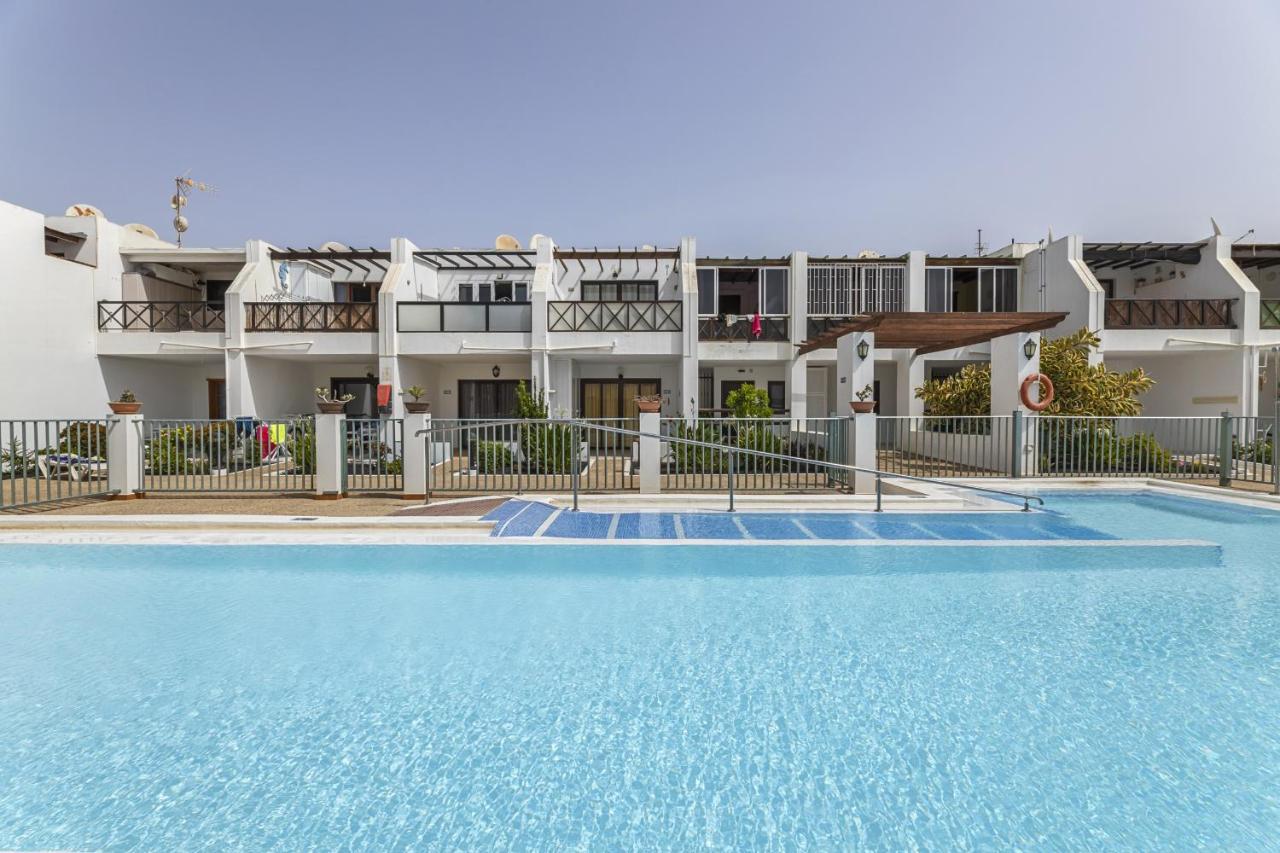 Hola Arnage Pool View