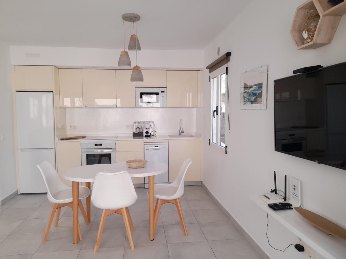 Paseo Del Mar- Playa Roca Sea Front Access - Free Ac - Wifi Apartamento *