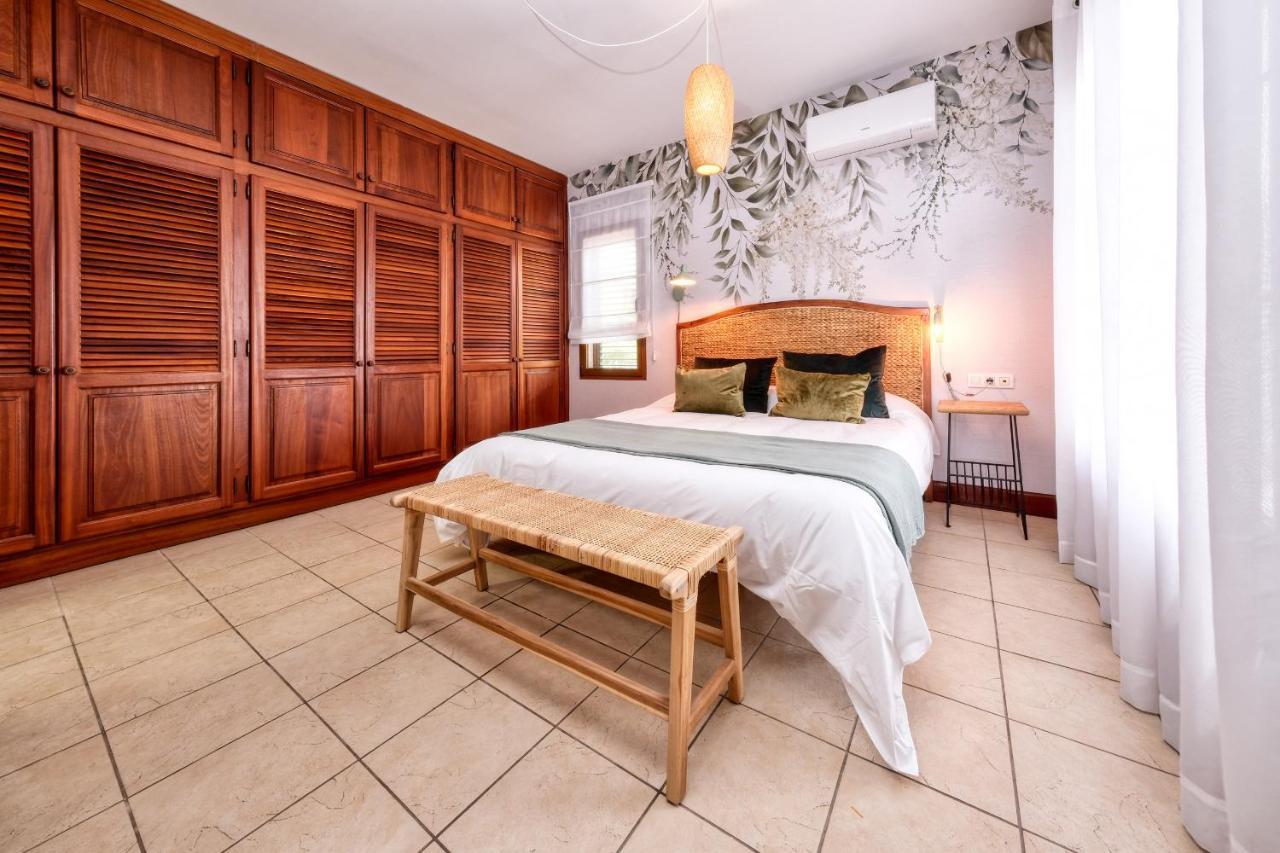 Holiday home Casa Guayre-private Pool, Barbecue, Air-con