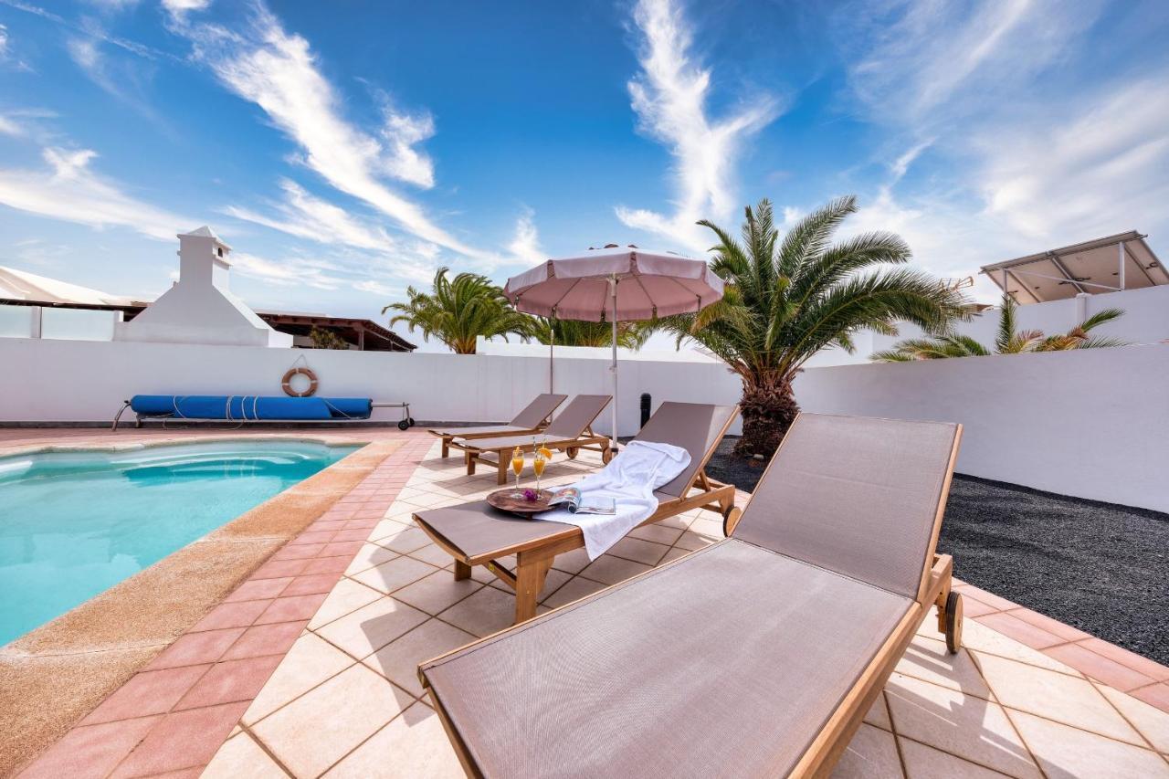 Holiday home Casa Guayre-private Pool, Barbecue, Air-con Puerto Calero