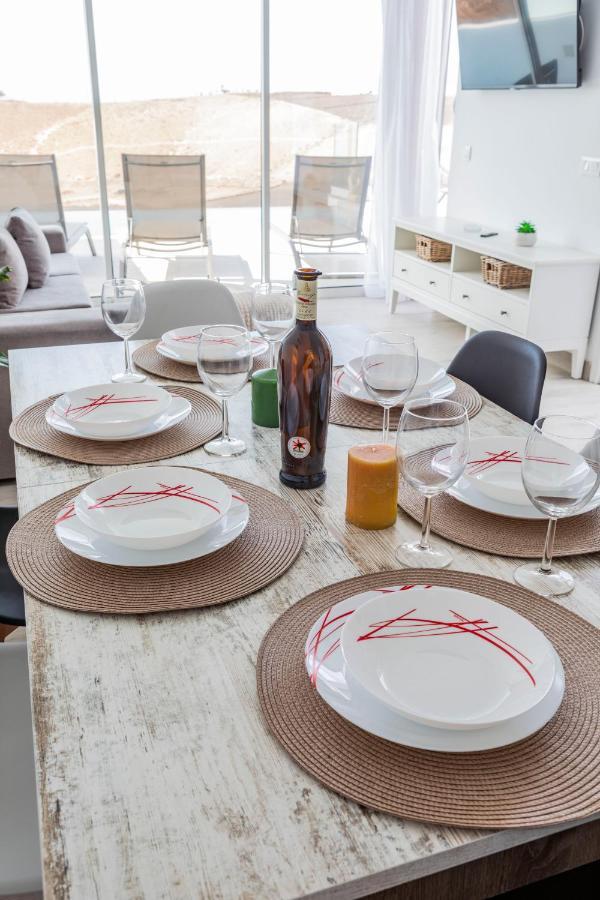 Mandarina Villa Tias