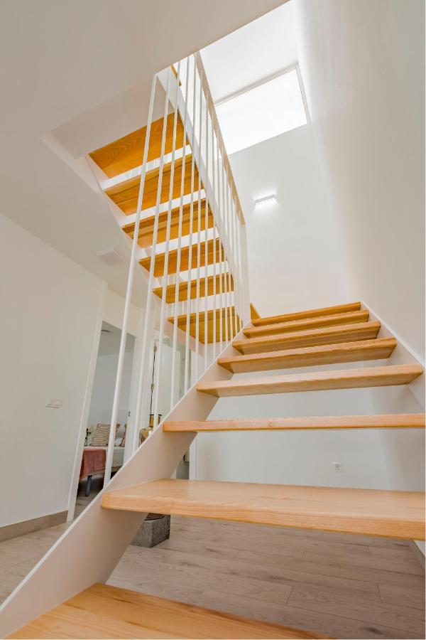 Mandarina Villa *
