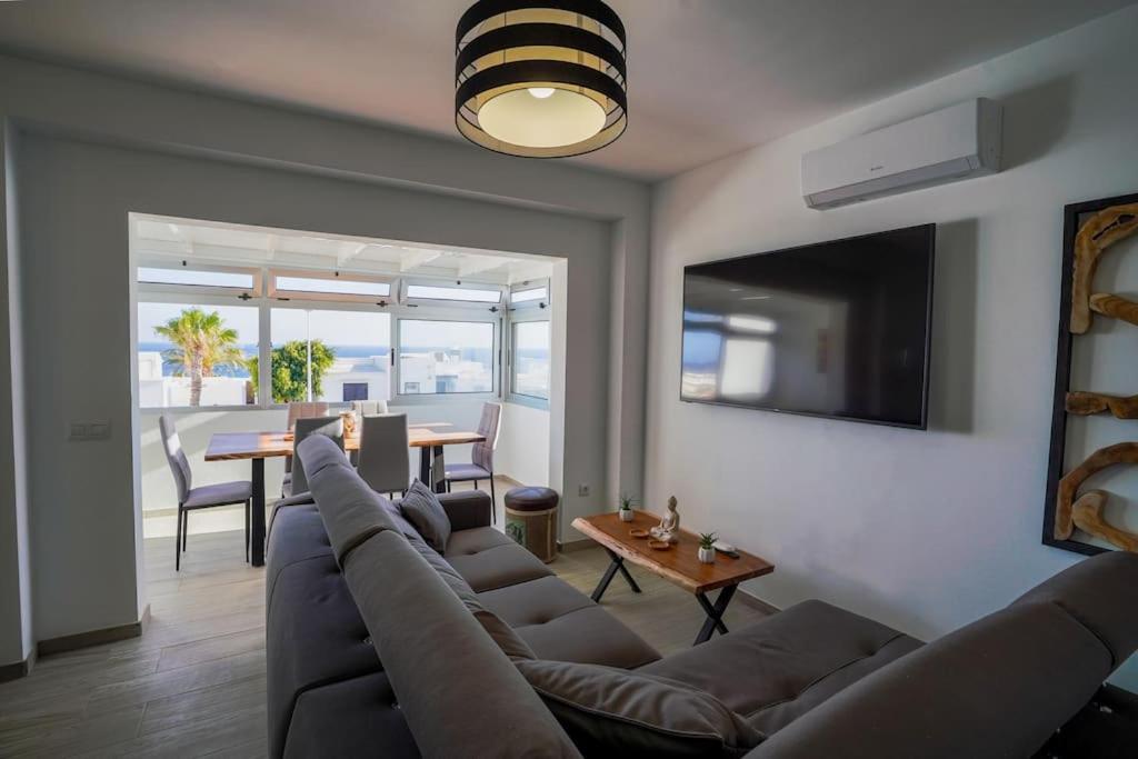 Rooftop Sea View With Jacuzzi And A/c * Puerto del Carmen (Lanzarote)