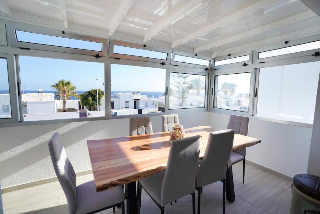 Rooftop Sea View With Jacuzzi And A/c Apartment Puerto del Carmen (Lanzarote)