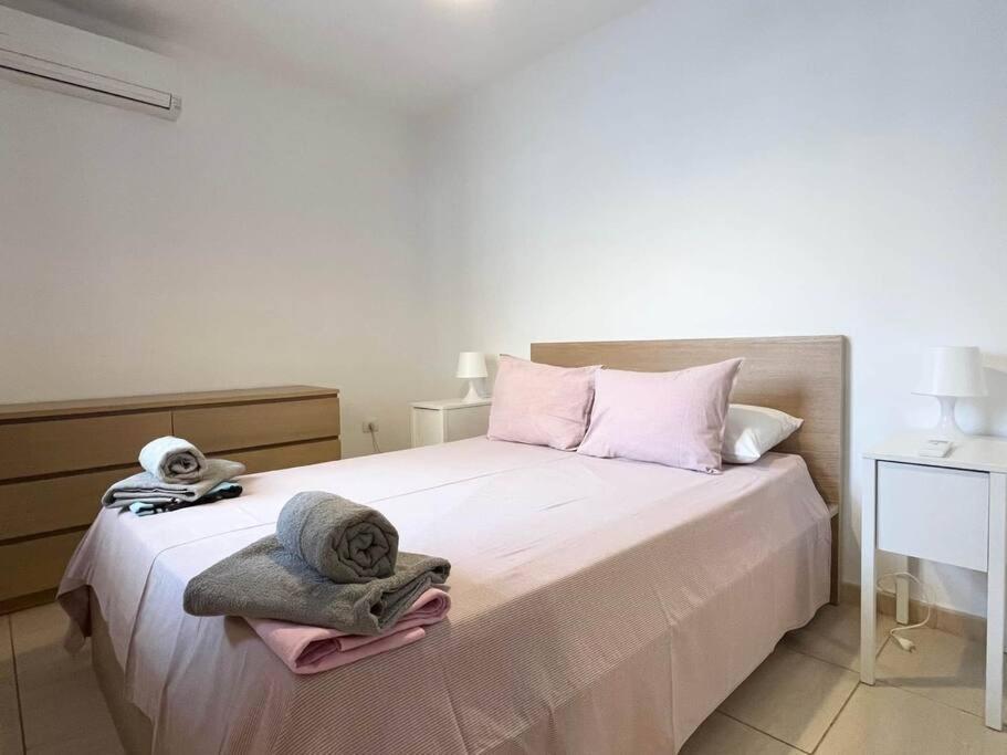 Pelicano Club 303 - 2 Bedroom In Puerto Del Carmen, Lanzarote *
