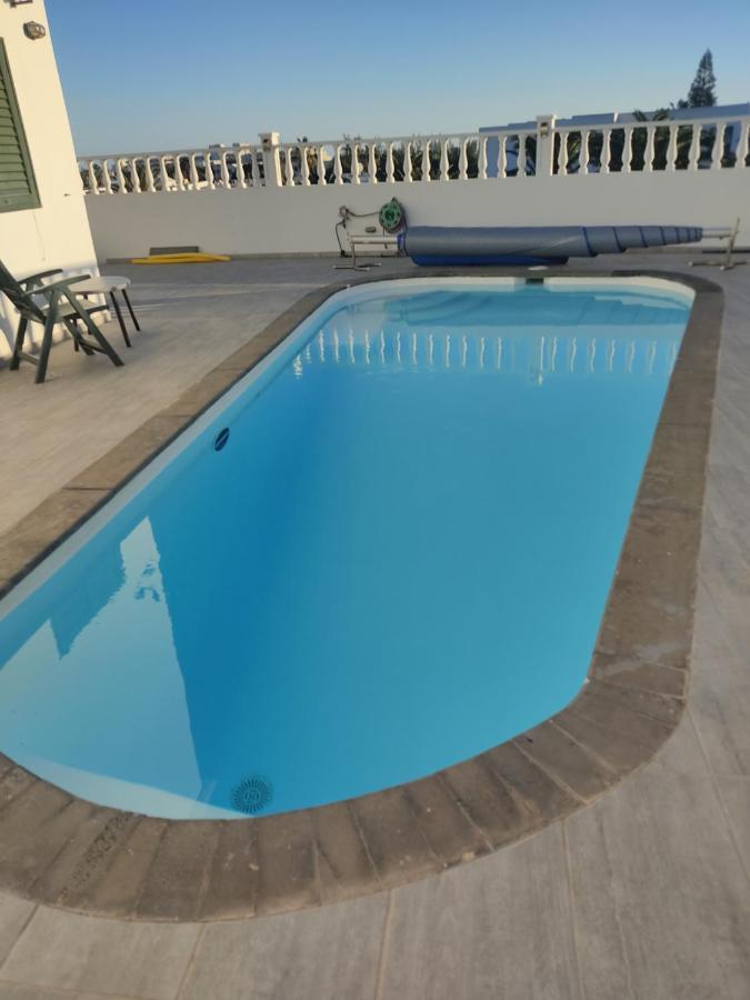 Habitación en casa particular 3 Private - 3 Privadas Shared Duplex Gara With Private Pool