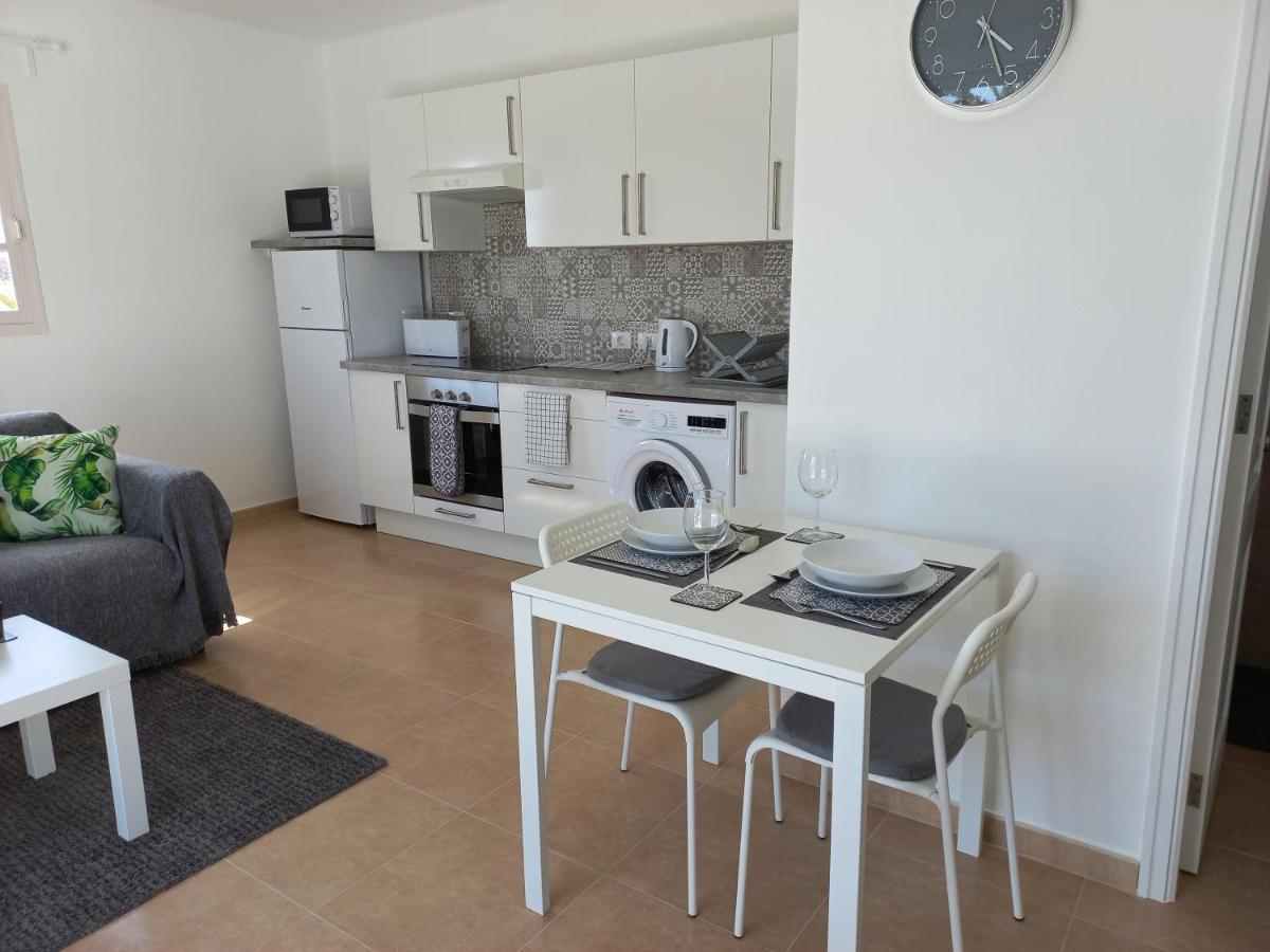 Sunnydaze Apartment Tias