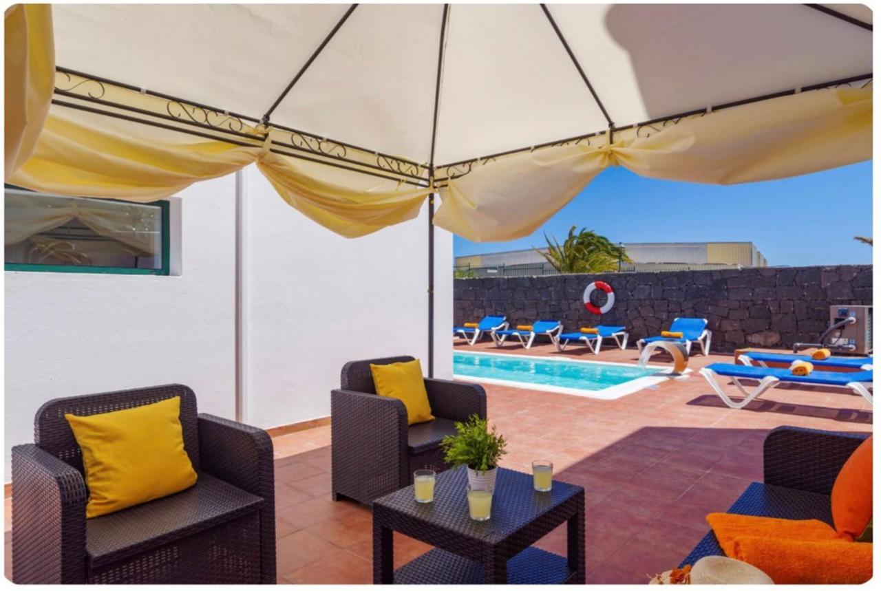 Spacious Private & Private Heated Pool - Sunshine *