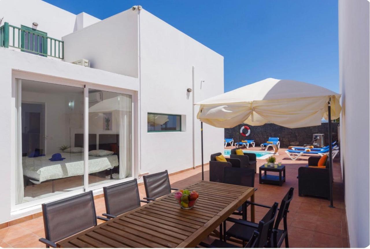 Spacious Private & Private Heated Pool - Sunshine