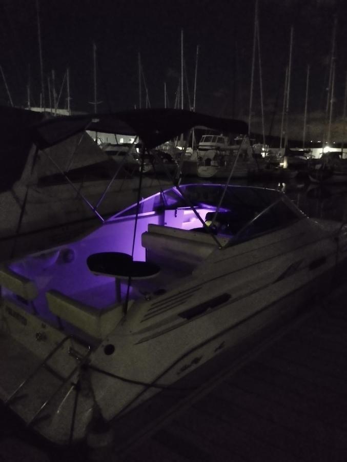 Corazon Azul Botel Puerto Calero