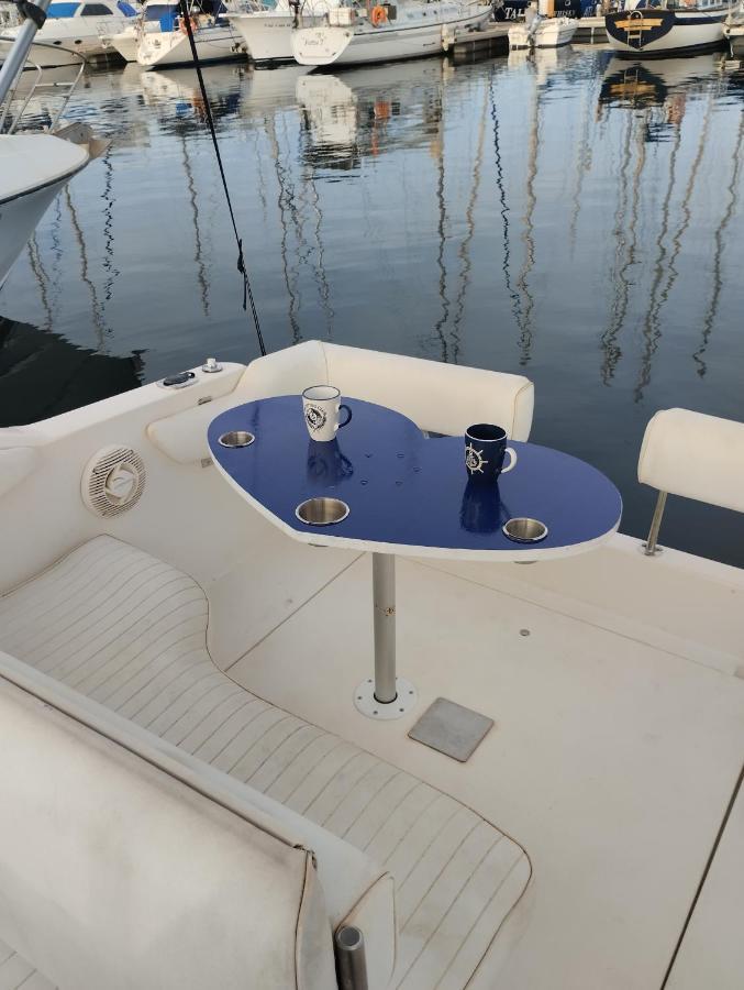 Corazon Azul Botel