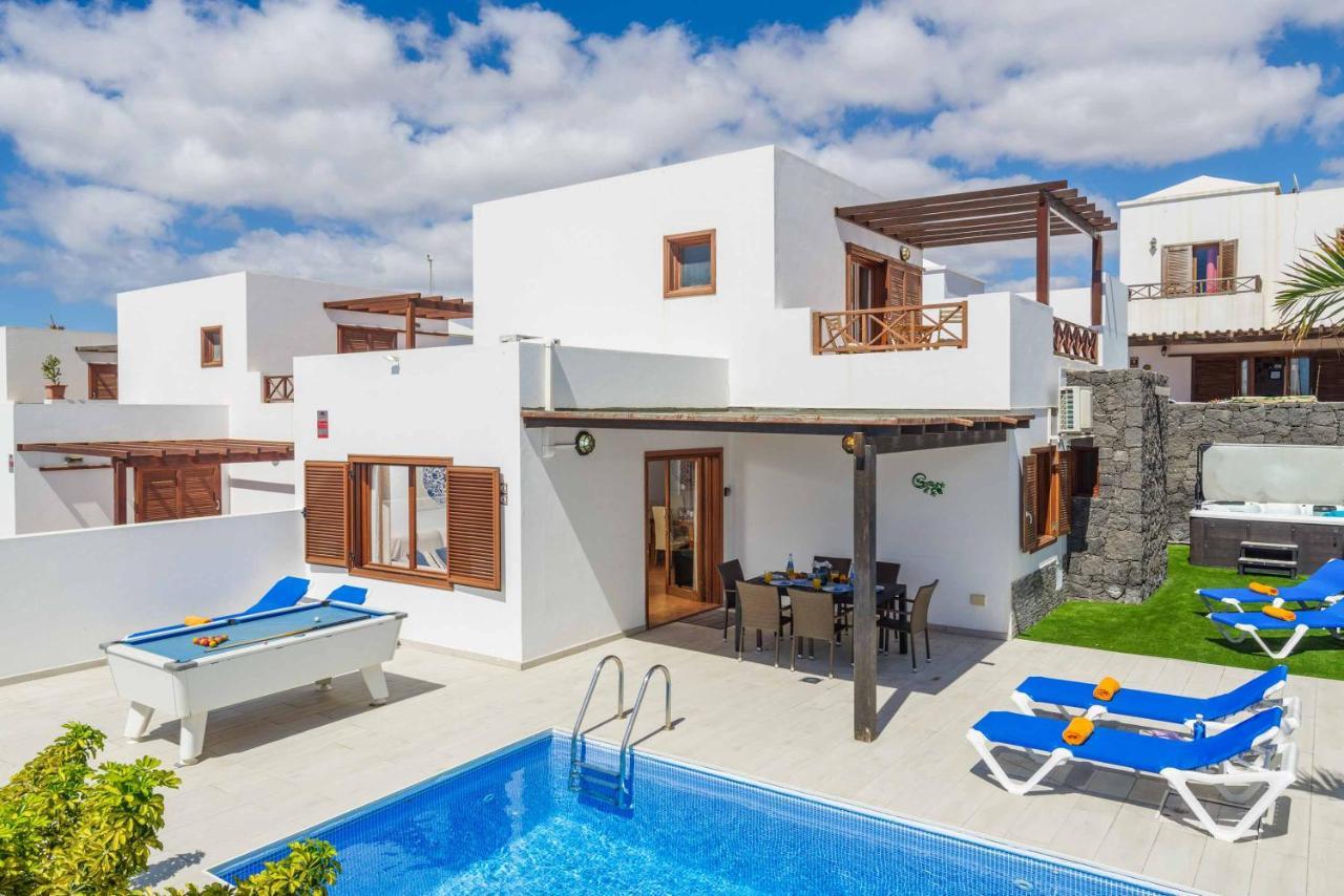 Villa Rioja *