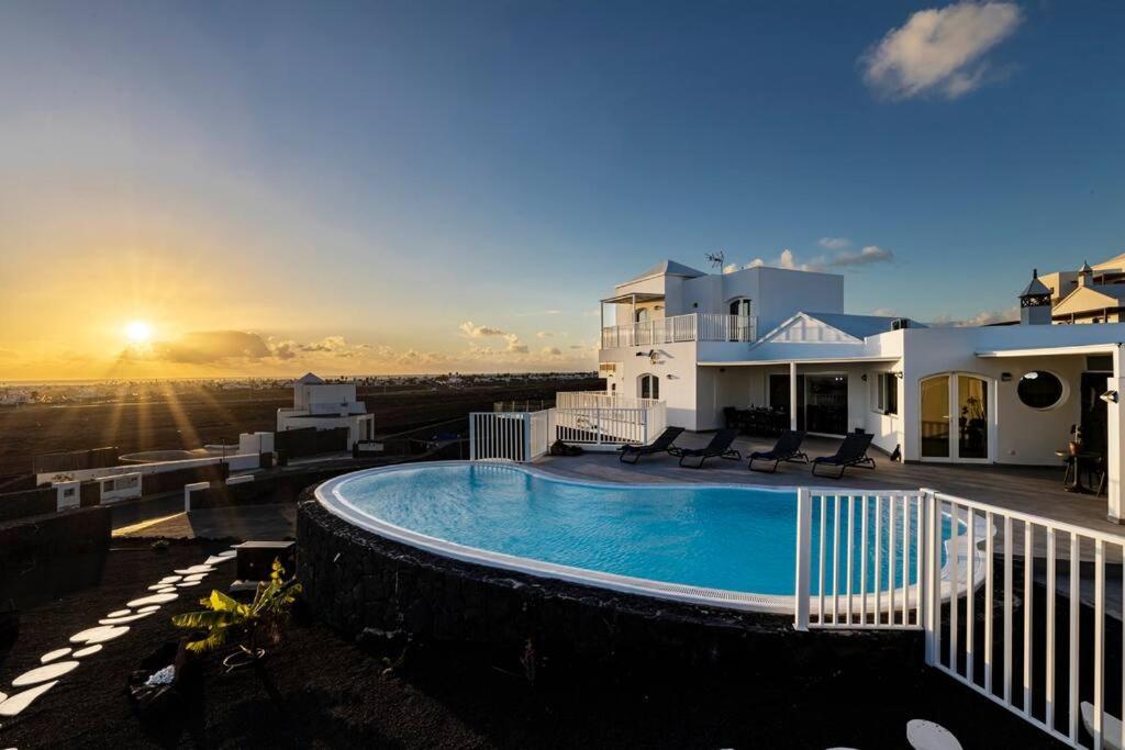 Ocean Views And Relax In Lanzarote