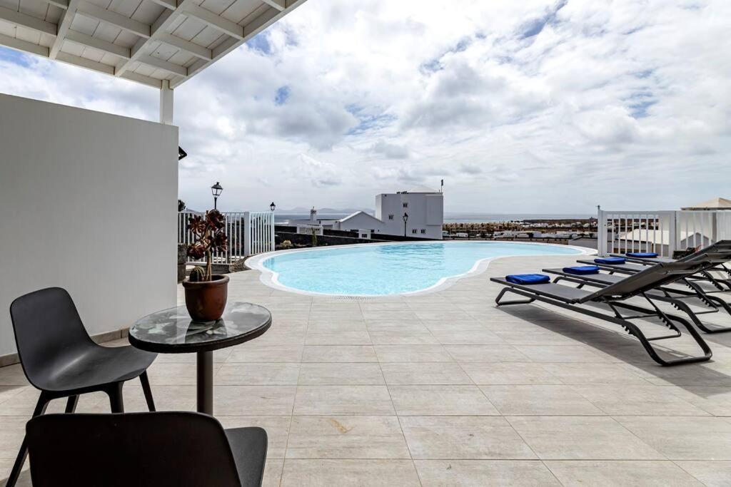 Ocean Views And Relax In Lanzarote Villa *