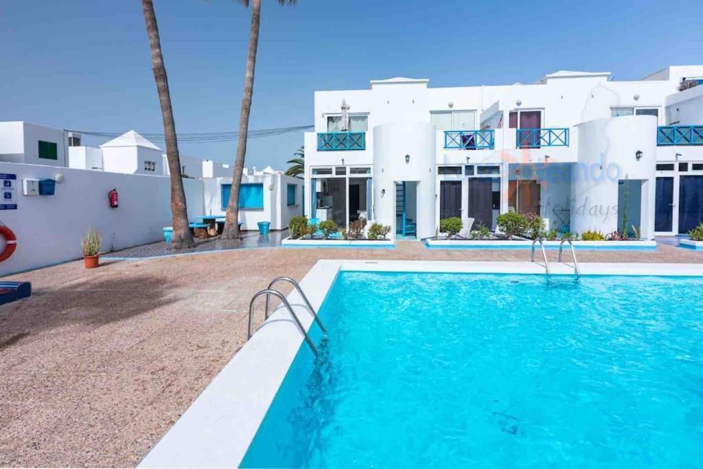 Maison De Vacances, Blue Lagoon ,climatise Avec Piscine, Wifi *