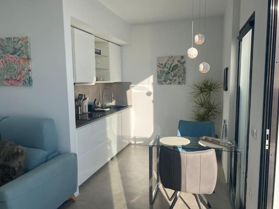 Private Loft-sea Views-jacuzzi Apartamento La Asomada (Lanzarote)