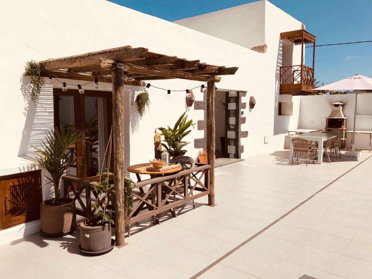 Sala Botanica - Shared Pool - Island Location - 10 Mins Drive To Famara And La Santa Apartamento *